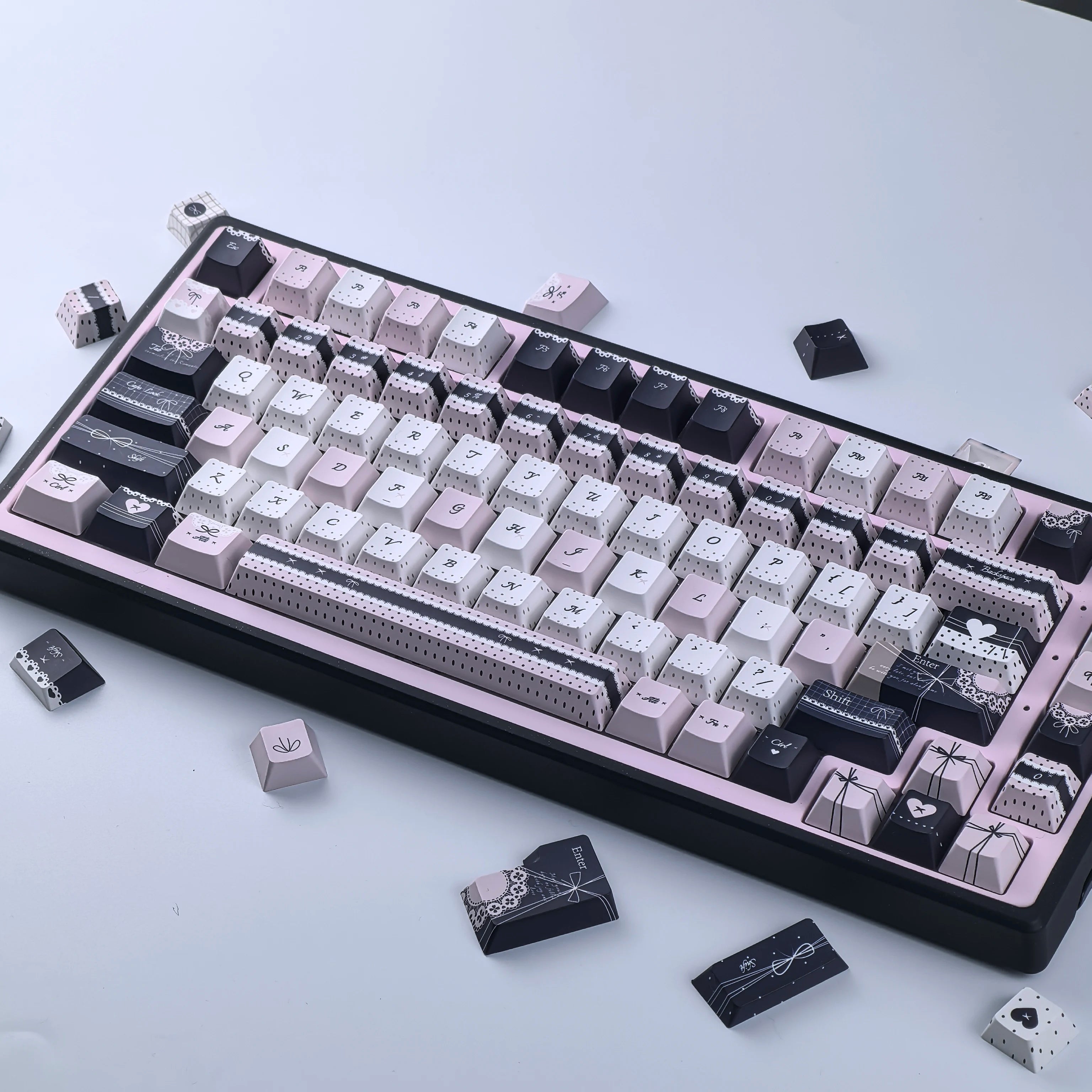 MAIMOOO Lolita Style Keycaps Pbt Moa Cherry Cute Blue Pink Black Customized Sublimation Keycaps AZERTY Alice Layout